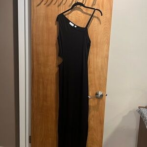 Sexy black dress with side cut out